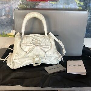 Balenciaga Authentic Small Sneakerhead Top
Handle Bag White Glow In The Dark